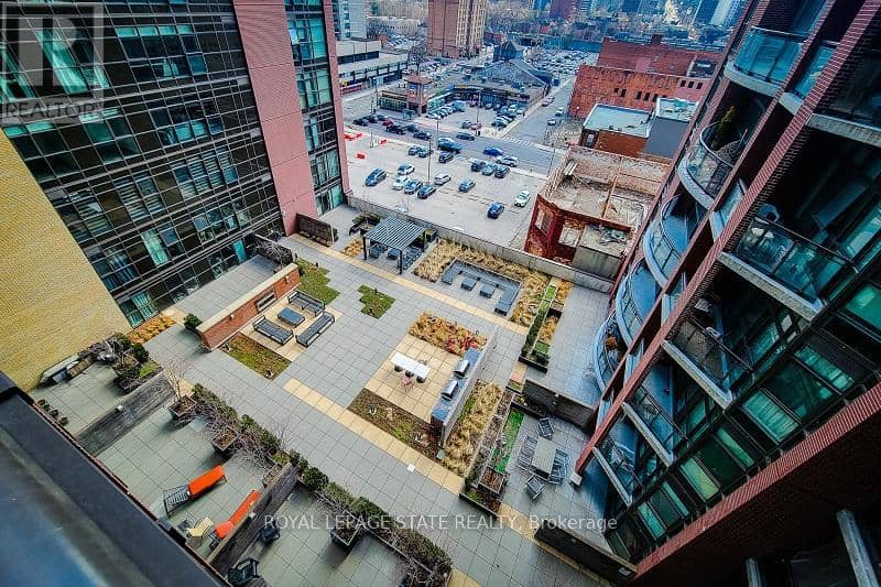 912 - 112 King Street — photo 12 of 40