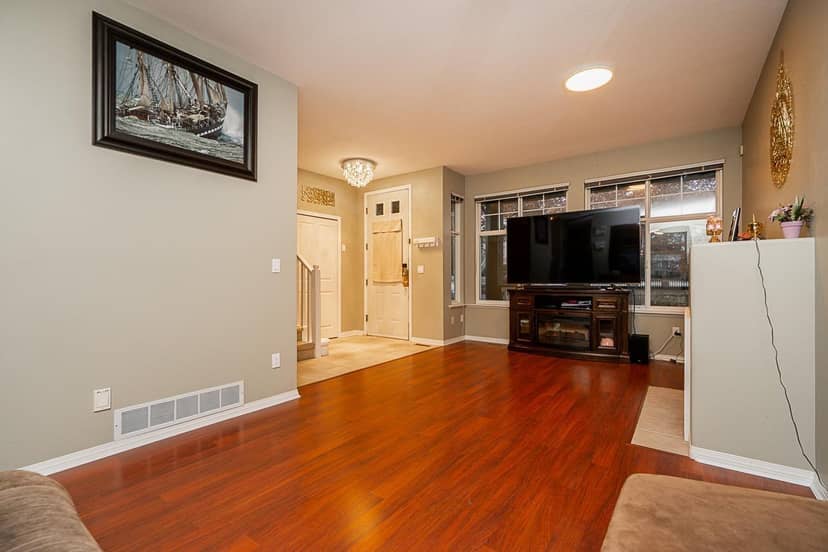 14858 58 AVENUE, Surrey, photo 3
