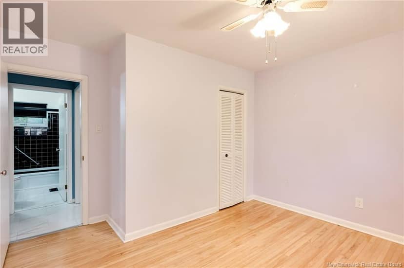 17 Bissett Avenue — photo 16 of 33