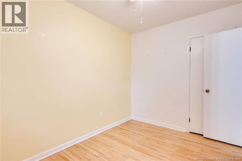17 Bissett Avenue — photo 18 of 33