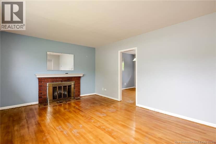 17 Bissett Avenue — photo 4 of 33