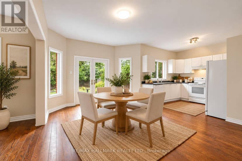10 Driftwood Court, Richmond Hill, photo 7