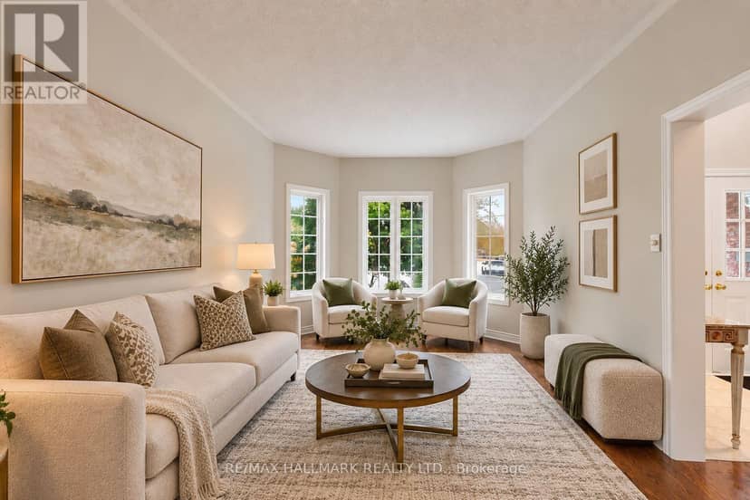 10 Driftwood Court, Richmond Hill, photo 4