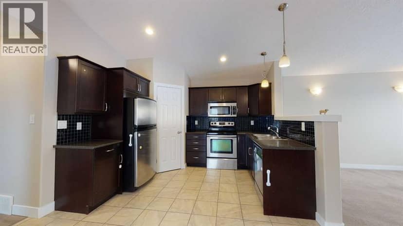 A & B, 8876 75 Avenue, Grande Prairie, photo 7
