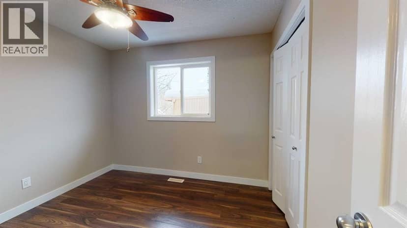 A & B, 8876 75 Avenue — photo 15 of 33