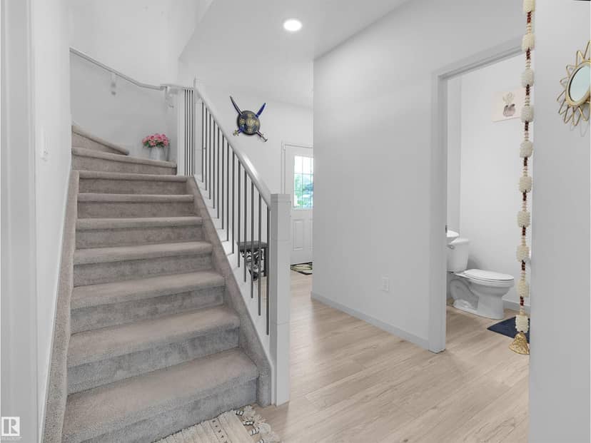 4615 175 AV NW — photo 16 of 40
