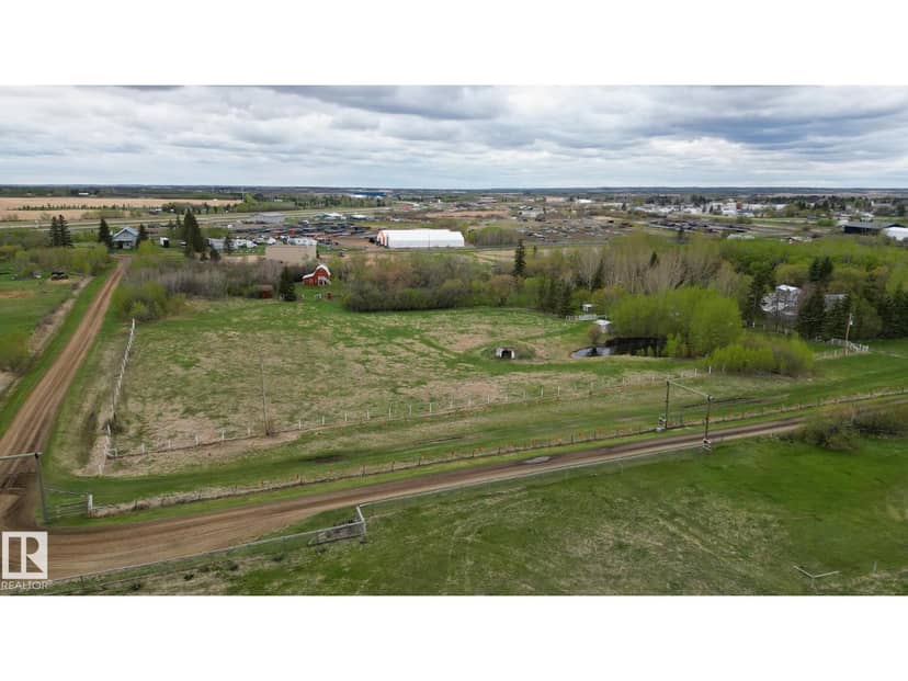 4736 47 ST, Rural Beaver County, photo 4