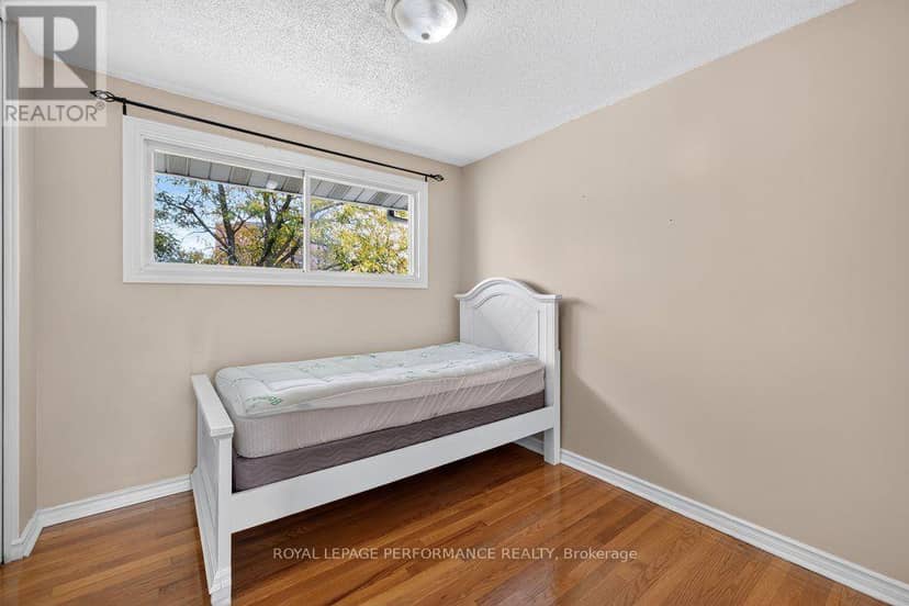 2258 Russell Road — photo 26 of 40