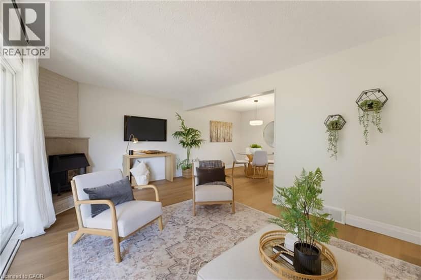 32 SILVERVINE Drive — photo 7 of 35
