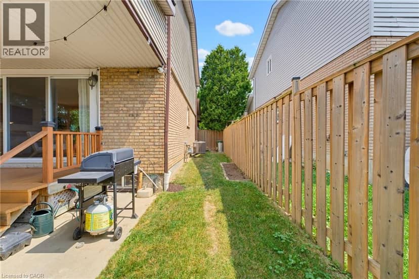 32 SILVERVINE Drive — photo 26 of 35