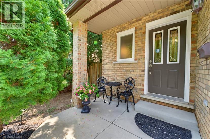 32 SILVERVINE Drive — photo 2 of 35