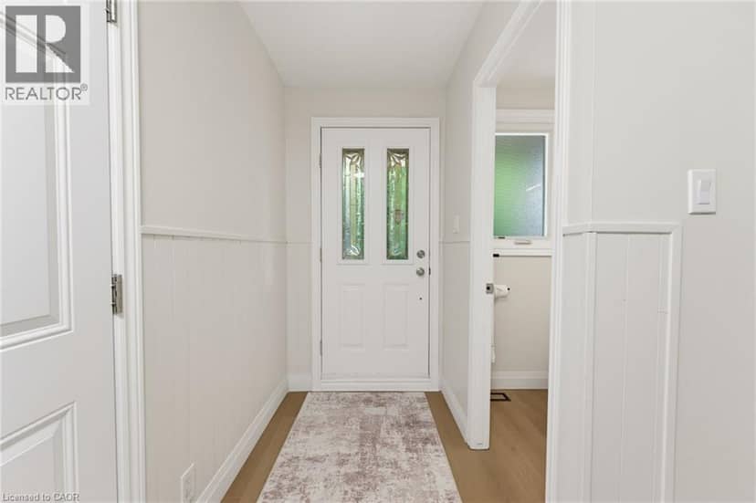 32 SILVERVINE Drive — photo 3 of 35