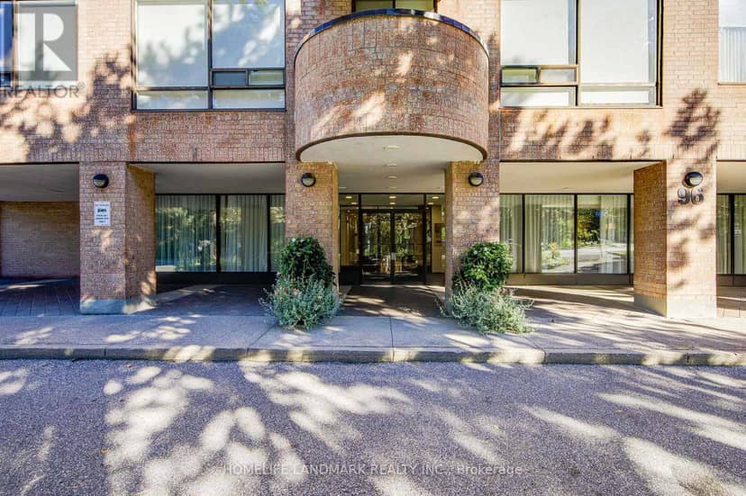 301 - 96 Fifeshire Road, Toronto, photo 3
