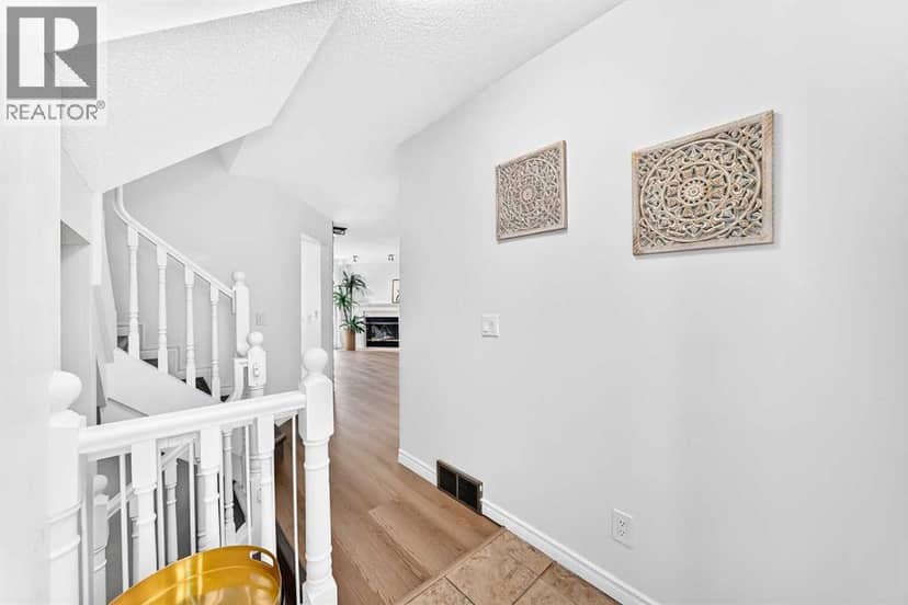 316 Coachway Lane SW — photo 19 of 40