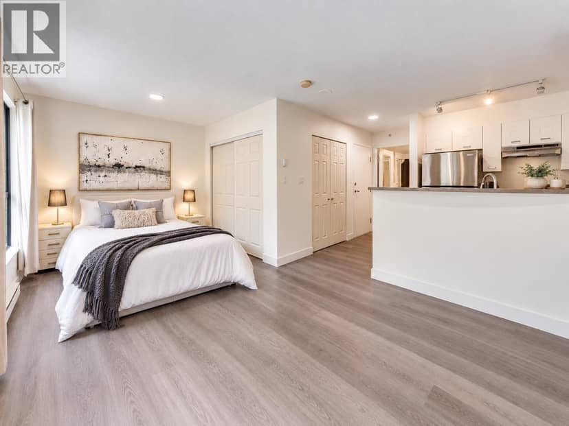 205 3438 VANNESS AVENUE, Vancouver