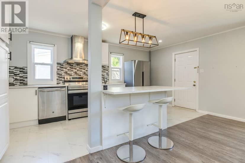 6975 Ward Avenue Avenue — photo 9 of 40