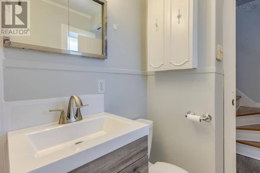 6975 Ward Avenue Avenue — photo 8 of 40
