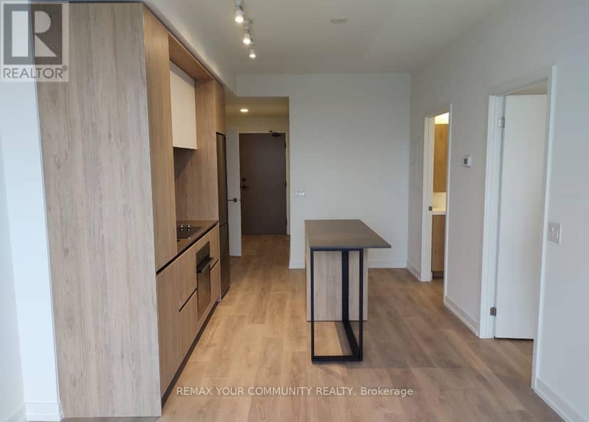 2301 - 225 Sumach Street — photo 3 of 12