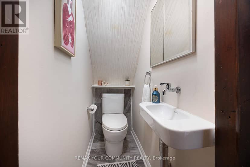 29 Denison Avenue — photo 19 of 40