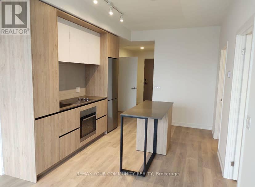 2301 - 225 Sumach Street — photo 2 of 12