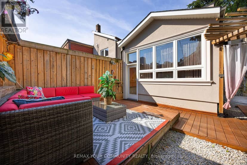 29 Denison Avenue — photo 38 of 40