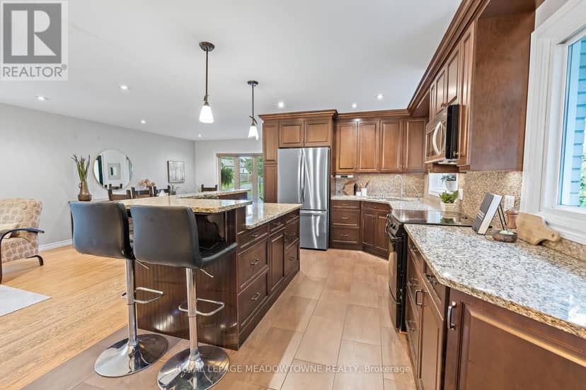 33 Fagan Drive — photo 10 of 39