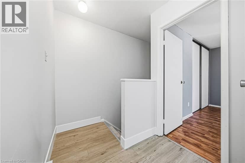564 SHERATON Road Unit# 14 — photo 12 of 36