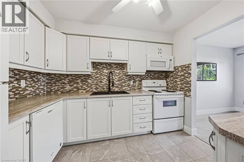 564 SHERATON Road Unit# 14 — photo 14 of 36