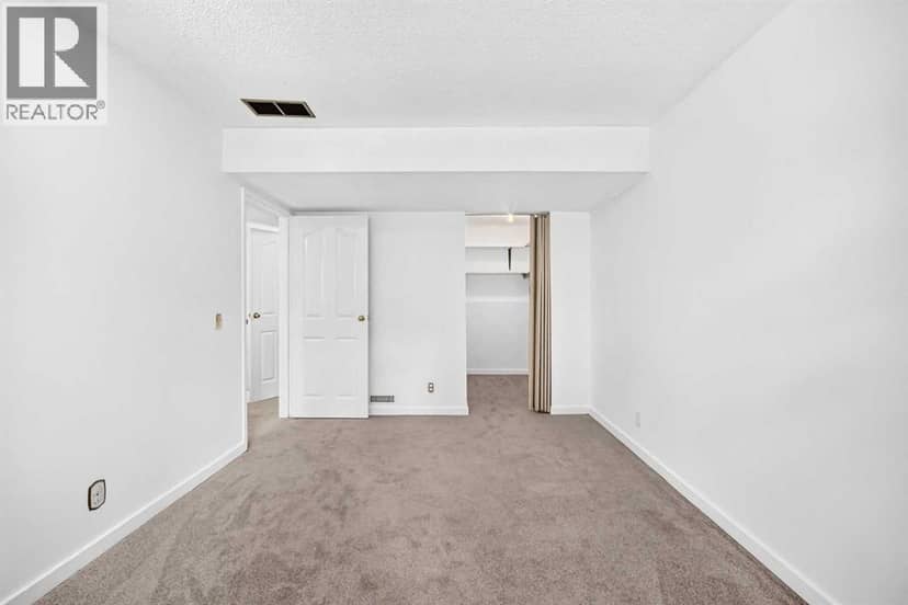 403, 11010 Bonaventure Drive SE — photo 23 of 31