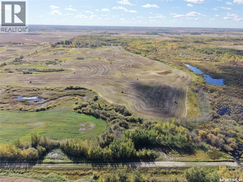 2 Quarters Mixed Use Land & Yard Site Near Sheho — photo 8 of 40