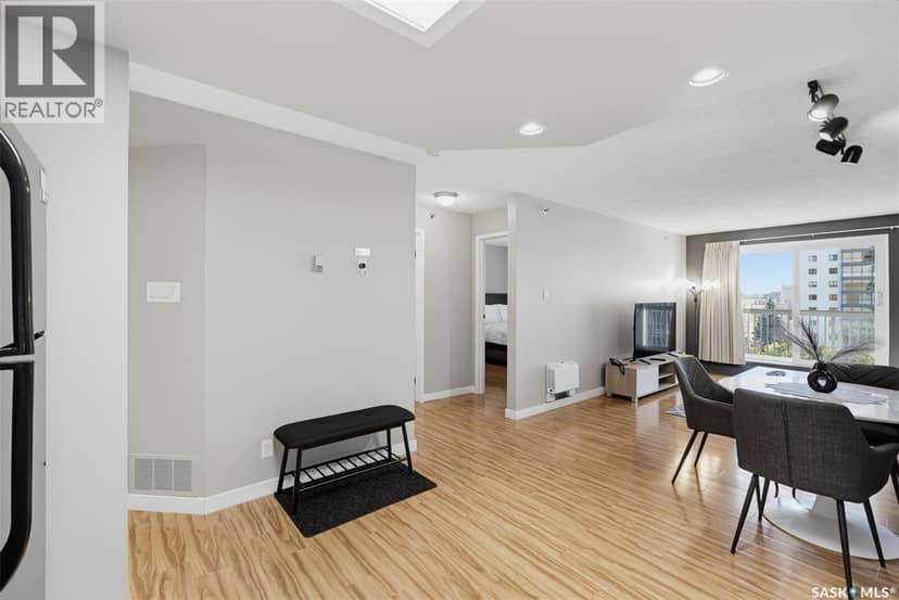 801 311 6th AVENUE N — photo 14 of 37