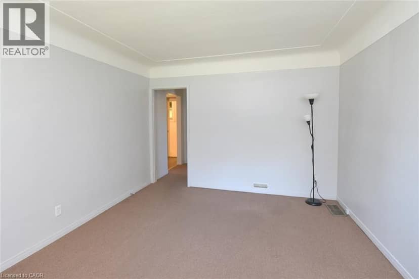 39 CHESTER Road — photo 11 of 40
