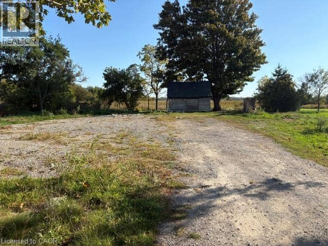 538 MAIN Street E — photo 2 of 3
