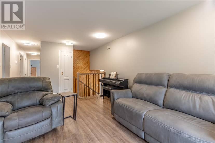 11 Jarbeau Street — photo 18 of 40