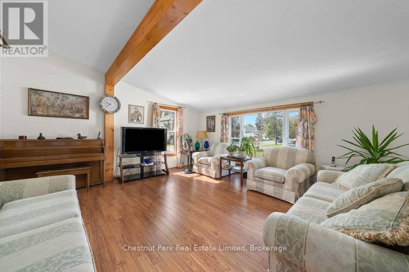 71 Queen Street — photo 16 of 40