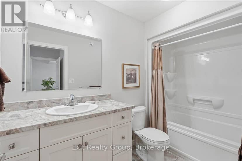 30 Sandhu Crescent — photo 14 of 31