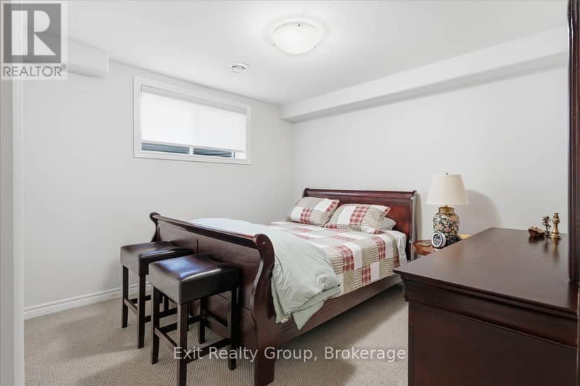 30 Sandhu Crescent — photo 20 of 31