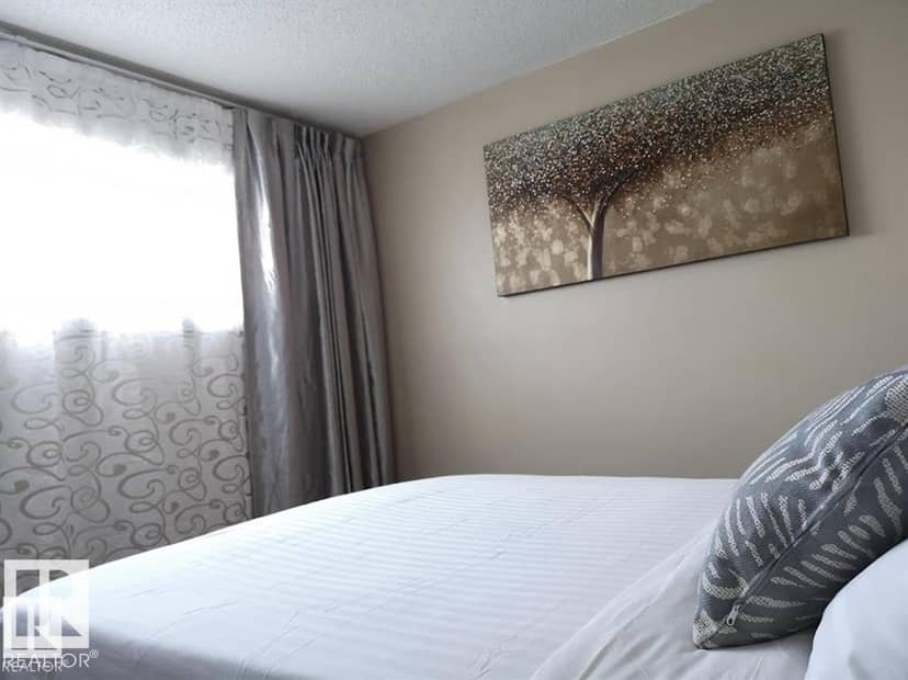144 Kaskitayo Court NW — photo 14 of 18