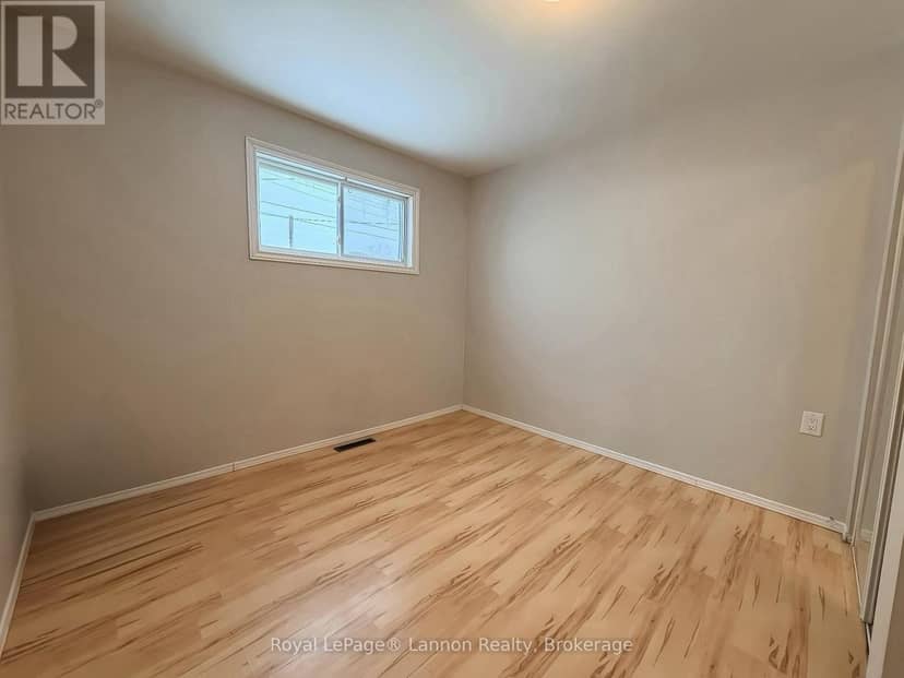 330 Ball Park Crescent — photo 8 of 16