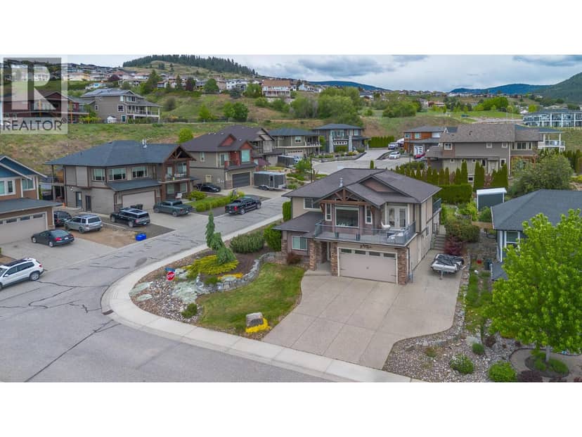6555 Blackcomb Place, Vernon, photo 2