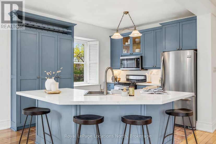 562 Cameron Street — photo 12 of 40