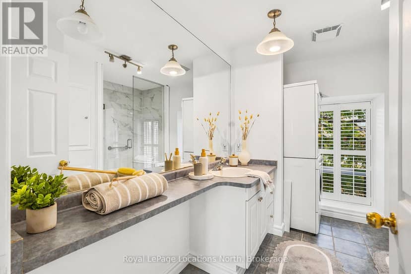 562 Cameron Street — photo 26 of 40