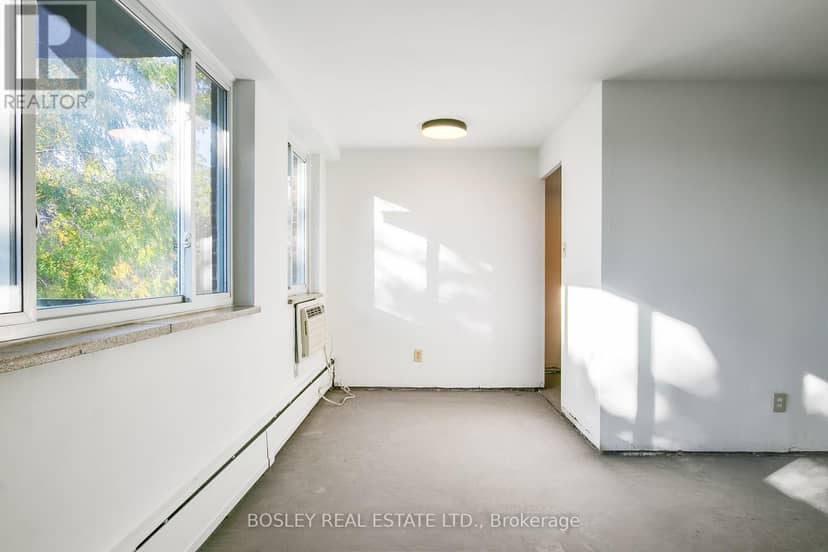 404 - 158 Crescent Road — photo 13 of 23