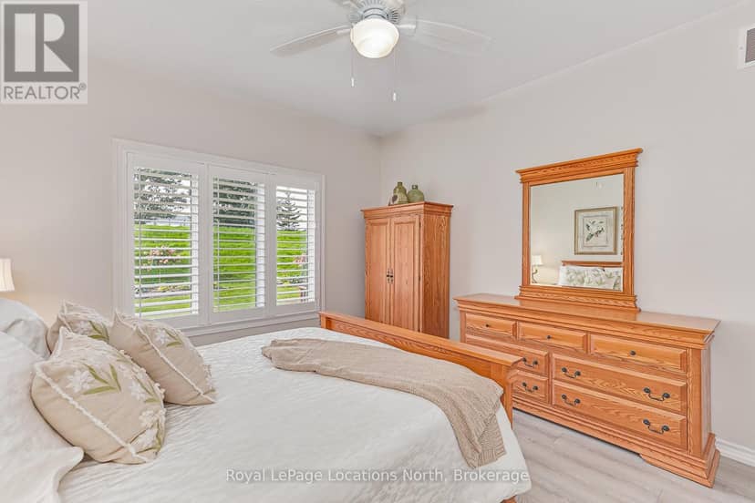 14 Clubhouse Drive — photo 13 of 40