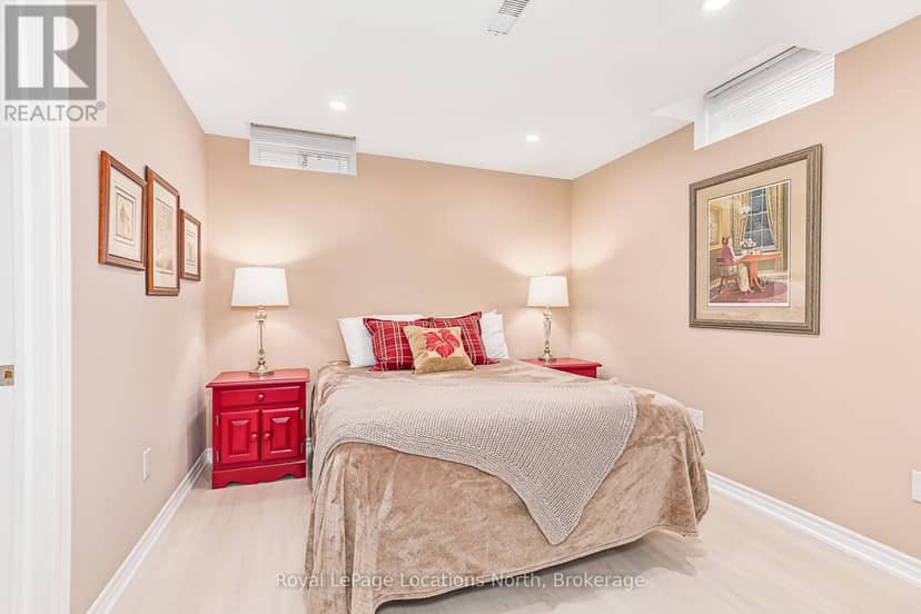 14 Clubhouse Drive — photo 22 of 40