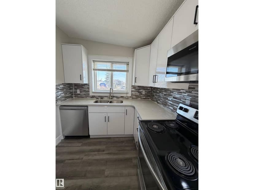 7604 7606 75 ST NW, Edmonton, photo 5
