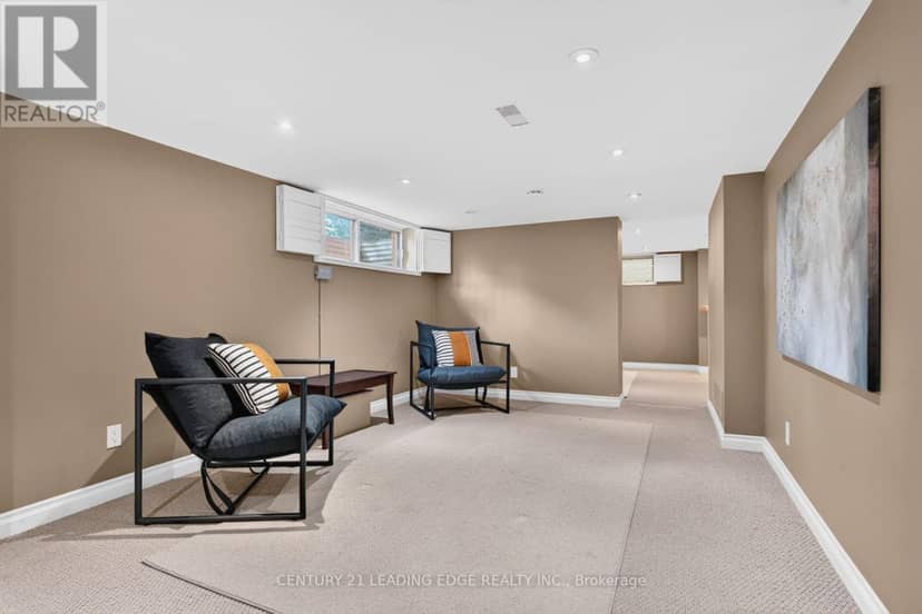 433 Brownfield Gardens — photo 37 of 40