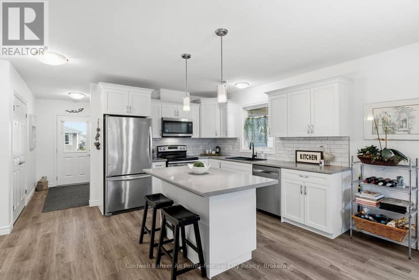 197 Lake Breeze Drive — photo 9 of 40