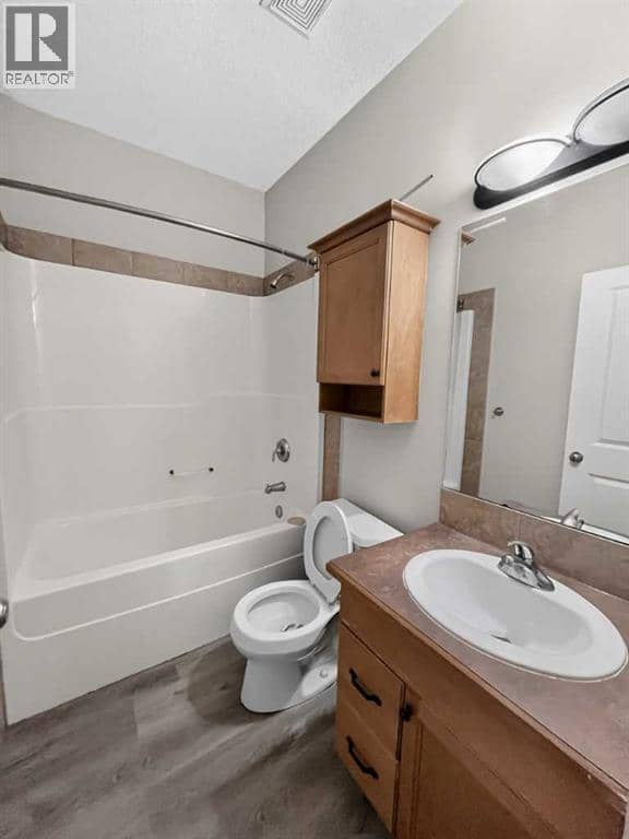 9029 131 Avenue — photo 16 of 20