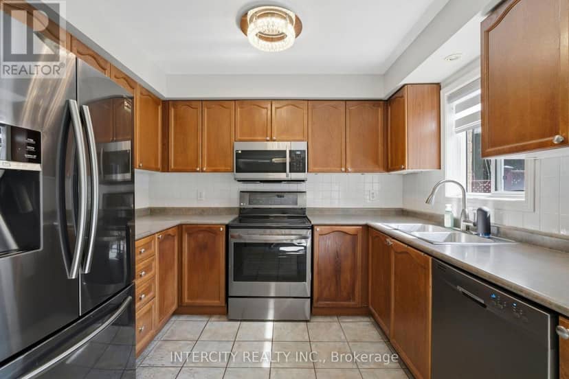 93 Chalone Crescent — photo 14 of 34